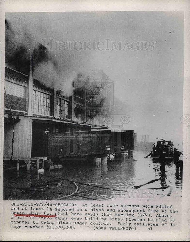 1948 Press Photo Chicago, Ill Brach Candy Company on fire-Historic Images