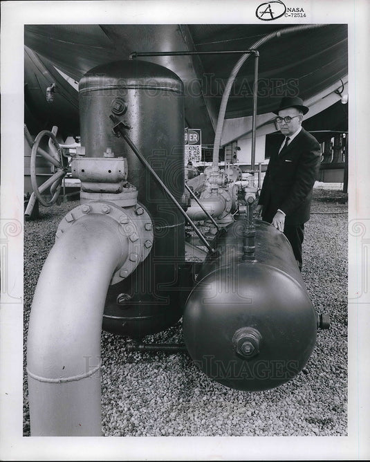 1964 Press Photo A gas line separator designed by GV Darchuck - Historic Images