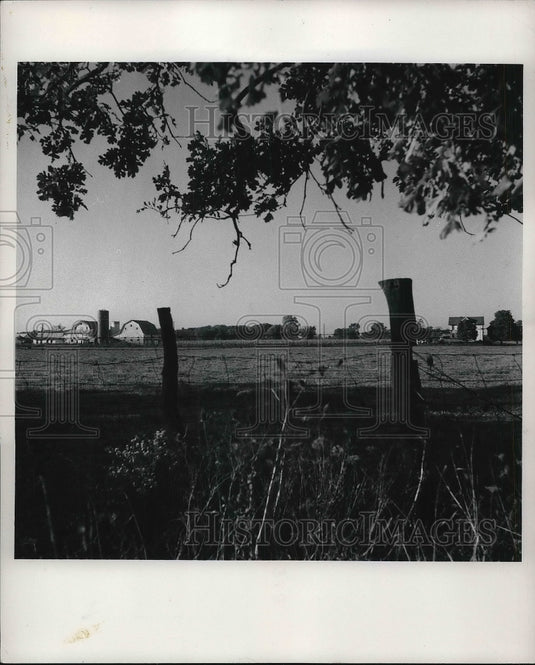Press Photo Bob King's Farm - Historic Images