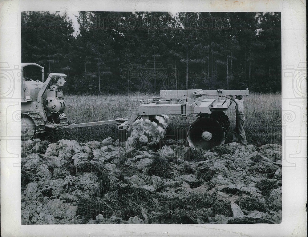 1961 Press Photo Harrow Farm Equipment - Historic Images