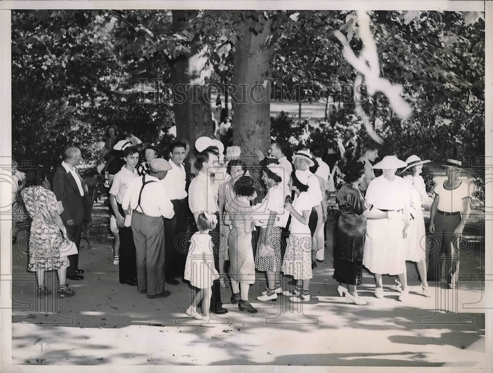 1939 Press Photo Central Park where attacker shot at Police during services - Historic Images