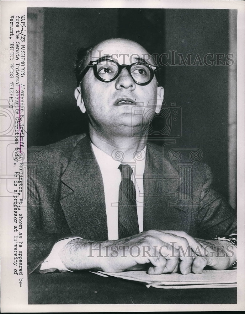 1958 Press Photo Alexander B. Novikoff Before Senate Internal Security Committee - Historic Images