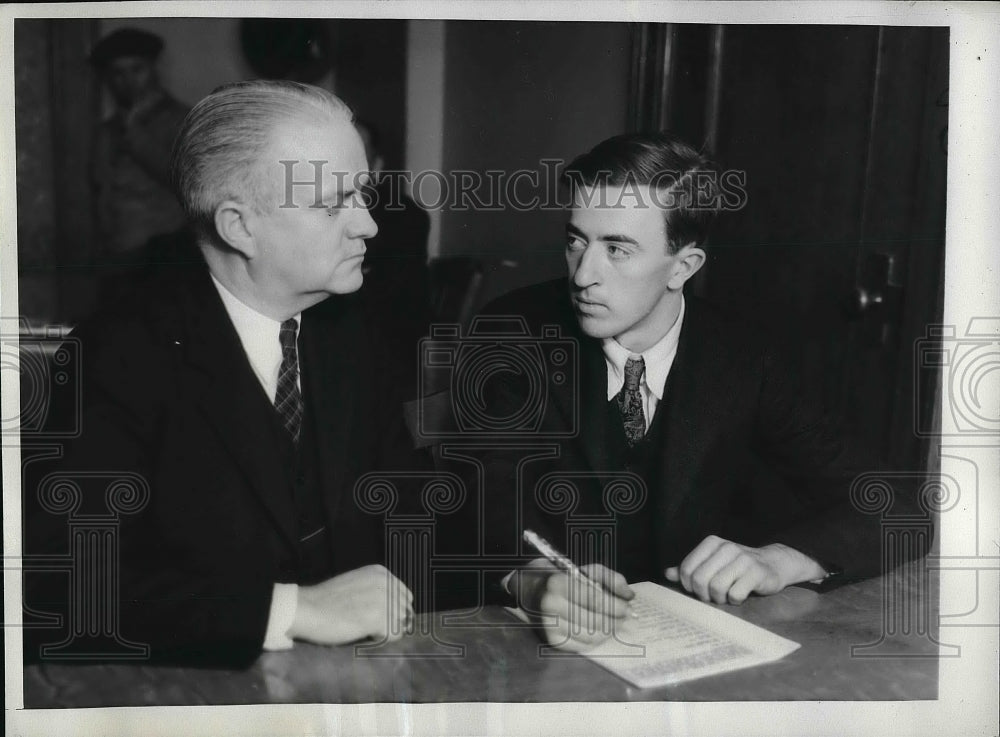 1933 Press Photo Capt. J. W. Trainer, William McCann - neb15041 - Historic Images