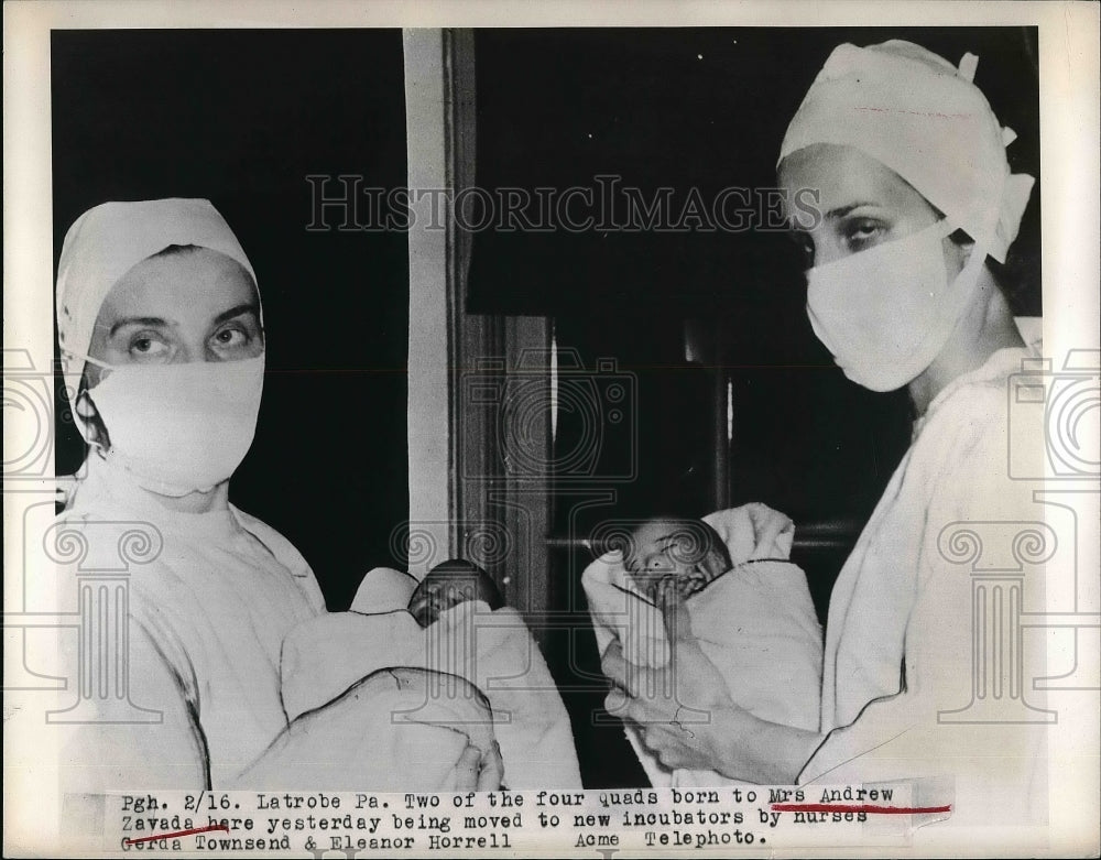1948 Press Photo Nurses Gerda Townsend, Eleanor Horrell With Two Of Zavada Quads - Historic Images