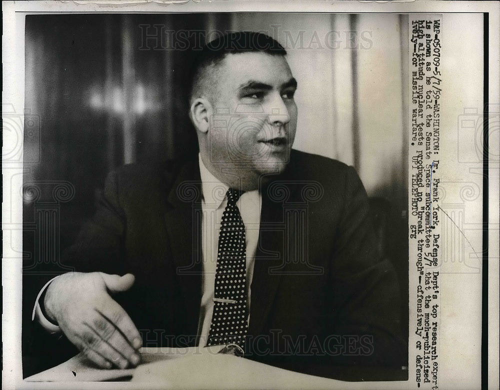 1959 Press Photo Wash.D.C. Dr Frank York, Defense Dept research - neb15191 - Historic Images