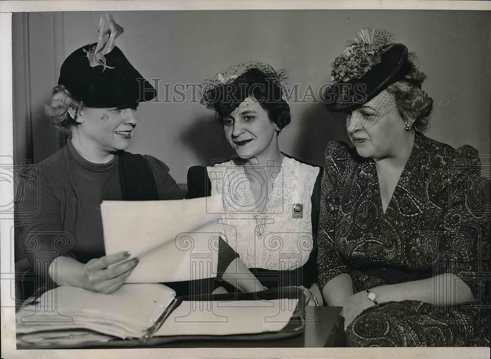 1939 Press Photo Mrs. James Morris, Mrs. Melville Mucklstone, Mildred Knoles - Historic Images