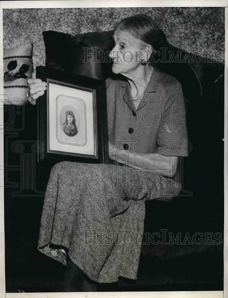 1937 Press Photo Mrs. Nancy Hans, 89, sister of A. Montgomery Ward - neb15834 - Historic Images