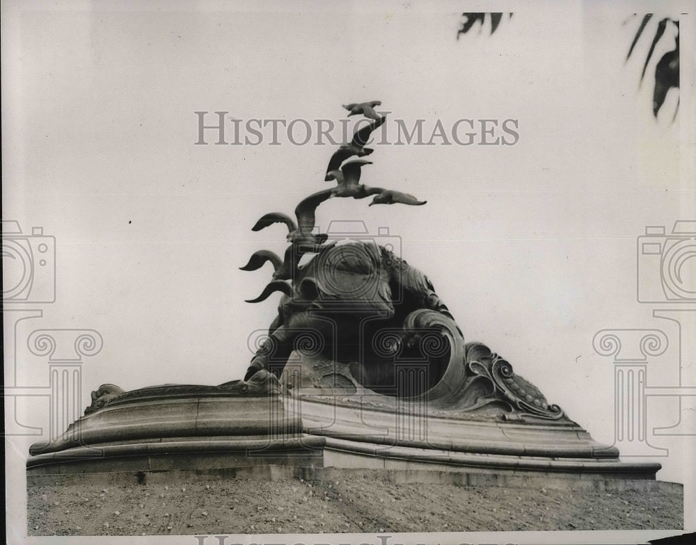 1938 Press Photo &quot;Forgotten&quot; Navy &amp; Marine Memorial in D.C. near Potomac river - Historic Images