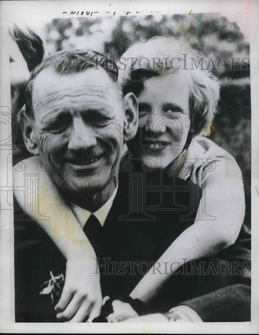 1953 Press Photo Copenhagen,Denmark Princess Margrethe & dad King's brother - Historic Images
