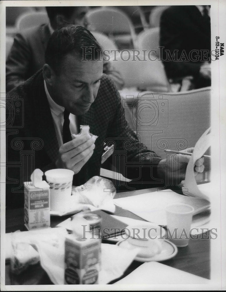1963 Astronaut James A Lovell Jr at Amer. Aviation Corp lunch-Historic Images