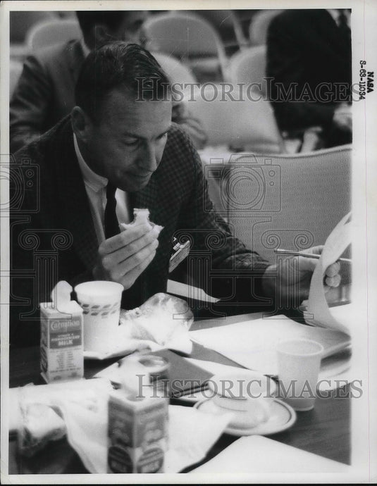 1963 Astronaut James A Lovell Jr at Amer. Aviation Corp lunch-Historic Images