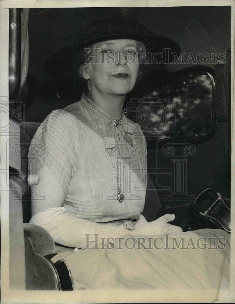 1939 Press Photo Wash. D.C. Mrs Nicholas Longworth at British embassy - Historic Images