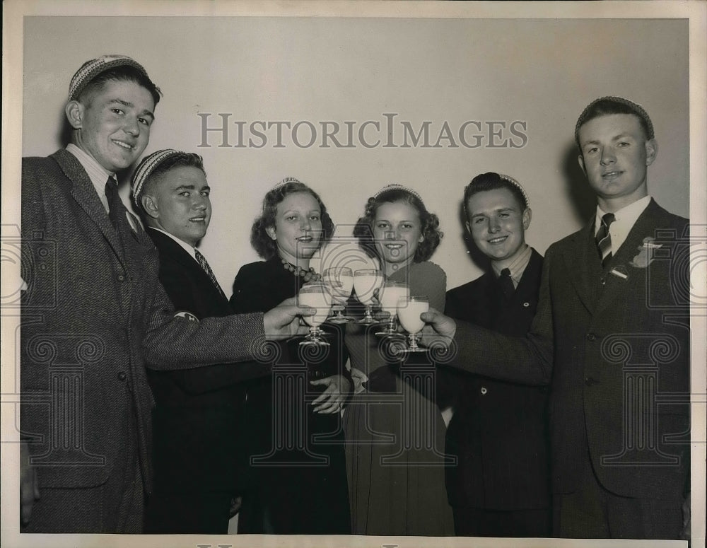 1939 Press Photo 4h Club members Richard Crane, AWarren Cales, Ruth Fitzenreite - Historic Images