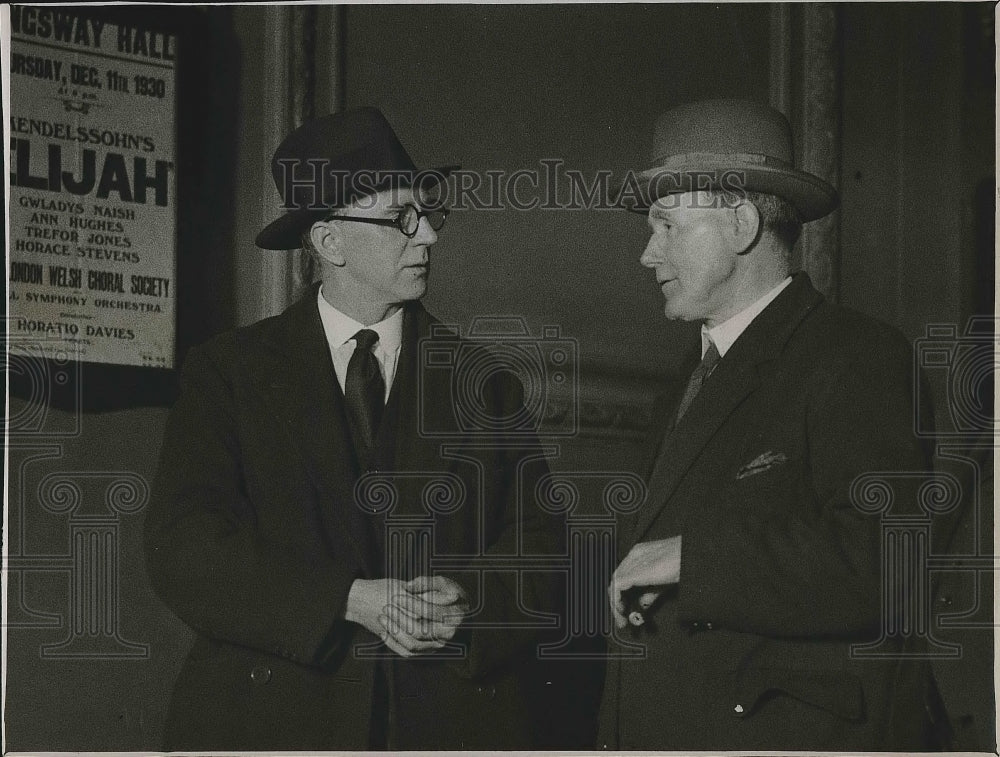 1930 Mr A Cook General Secretary OF Miners Federation Talks - Historic Images