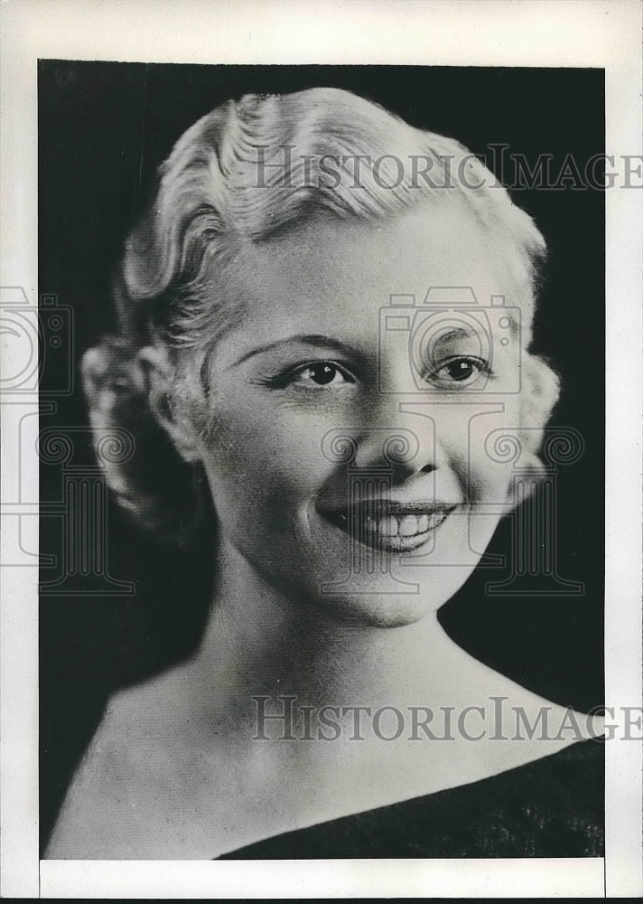 1941 Press Photo Mrs. Carol L. Nasom, Wife John Nason, Sues Husband&#39;s Parents - Historic Images