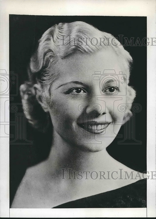 1941 Press Photo Mrs. Carol L. Nasom, Wife John Nason, Sues Husband's Parents - Historic Images