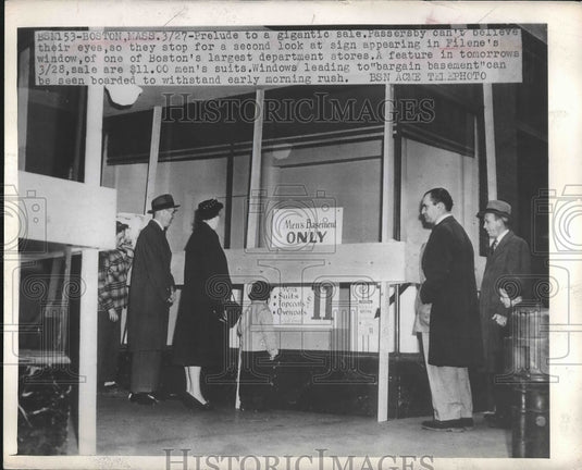 1949 Press Photo Filene's Department store offering suits for 11 dollars, Boston - Historic Images