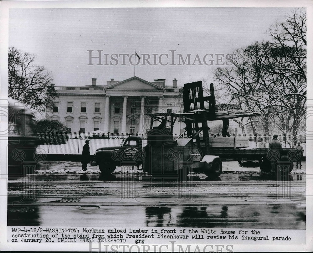 1952 Press Photo Workers getting ready for inaugural parade - neb18231 - Historic Images