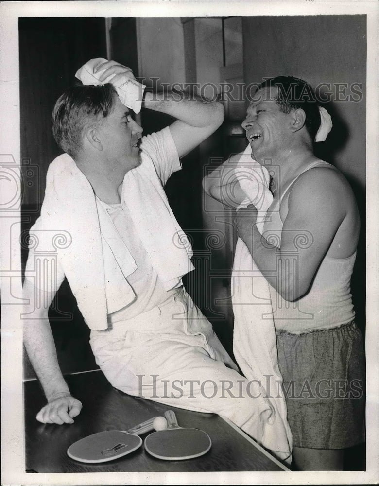 1941 Press Photo VP Henry Wallace &amp; Sen. Allen Ellender after paddle ball game - Historic Images