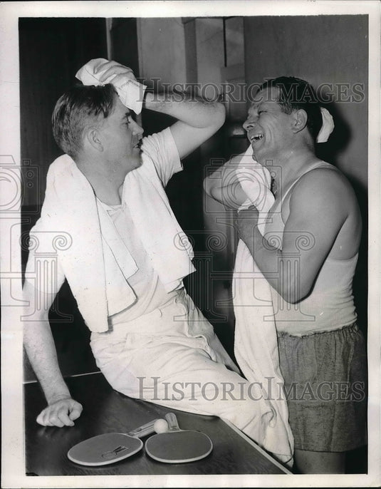 1941 Press Photo VP Henry Wallace & Sen. Allen Ellender after paddle ball game - Historic Images