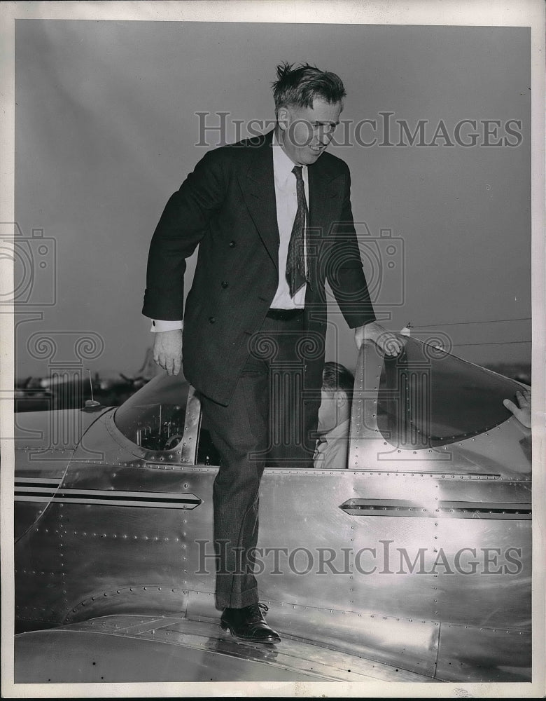 1945 Secretary Of Commerce Henry Wallace Flying Lesson Washington-Historic Images