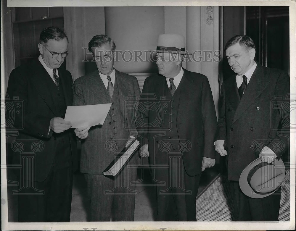 1941 Press Photo Rep. John McCormack, Vice President Wallace - neb18730 - Historic Images