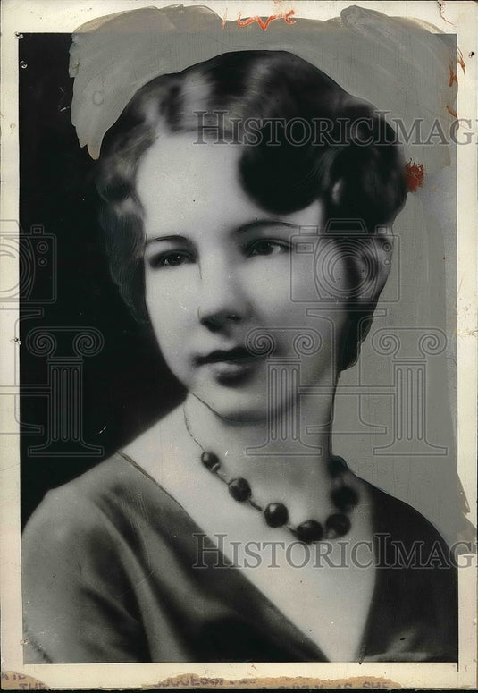 1935 Press Photo Natalie Carr, former pampered Heiress, entered the convent - Historic Images