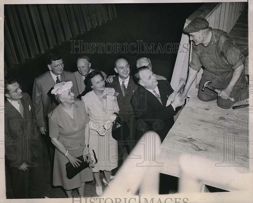 1944 Press Photo Gov. Robert Kerr, Mayor Edward Kelly, Keene Johnson, - Historic Images