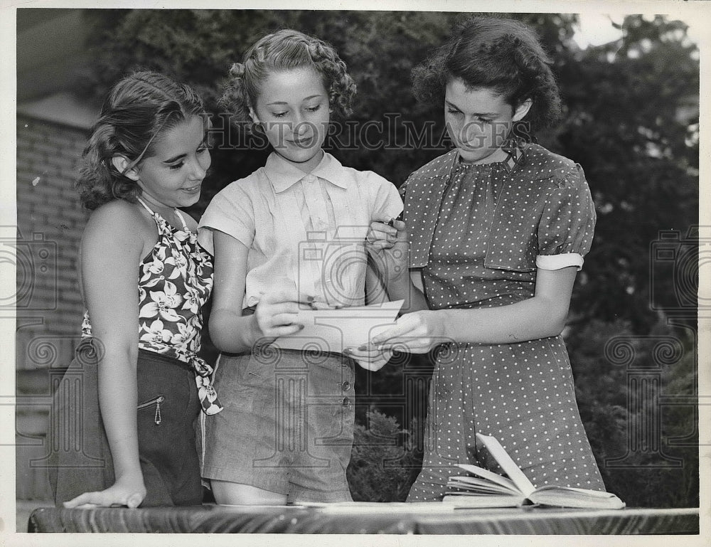 1938 Press Photo Annabelle Friedman, Betty Rattes, Mildyn Weston - neb19176 - Historic Images