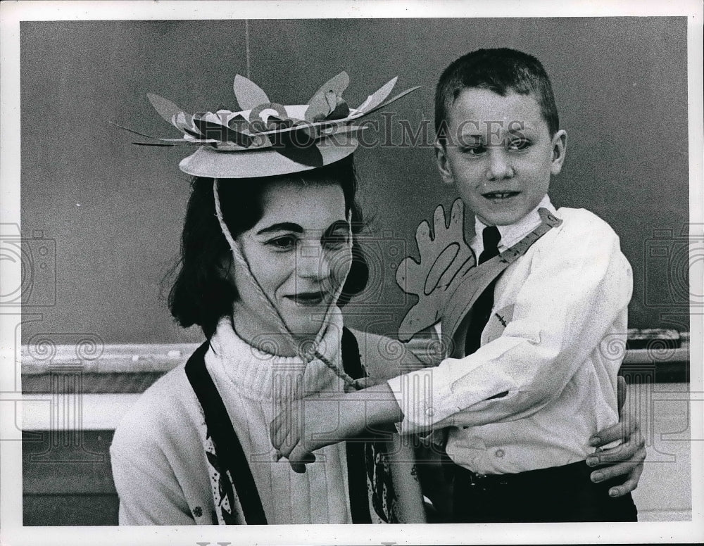 1967 Mrs. Robert Kirchner, son Anthony, Wickcliff School - Historic Images