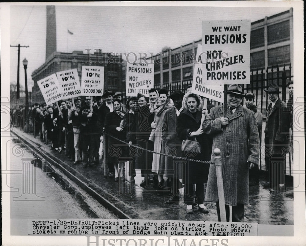 1950 Press Photo Picket Lines at Chrysler Corp - neb19223 - Historic Images