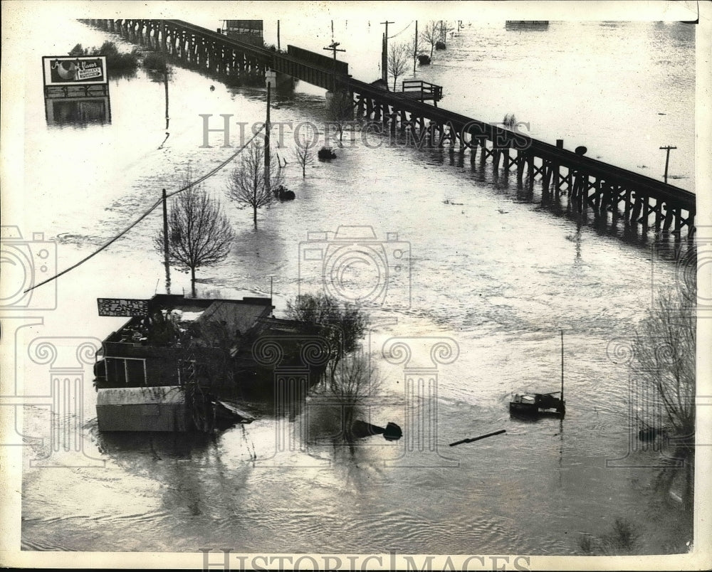 View Of Homes Under Water After Flood From Storm In California-Historic Images