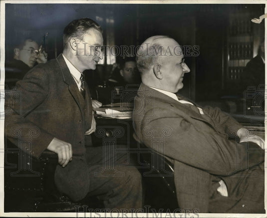 1938 Press Photo Judge Stanley Reed,Robert Gray Taylor During Committee Meeting - Historic Images