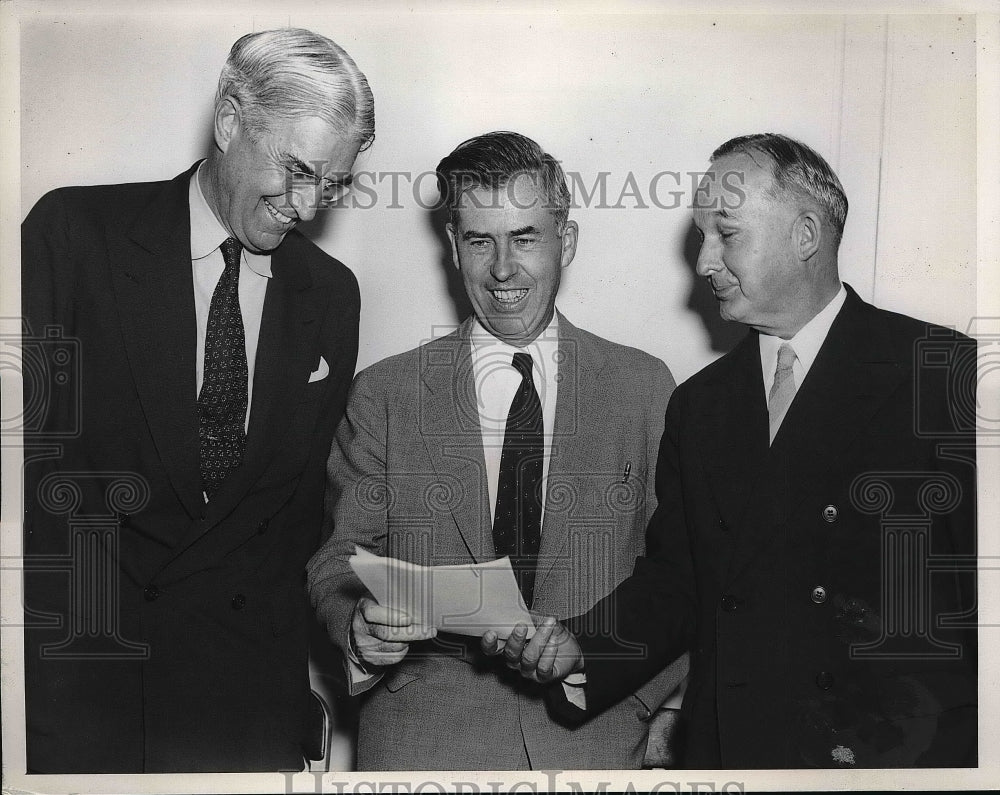 1939 Press Photo Secretary Henry Wallace &amp; Marvin Jones In Washington D.C. - Historic Images