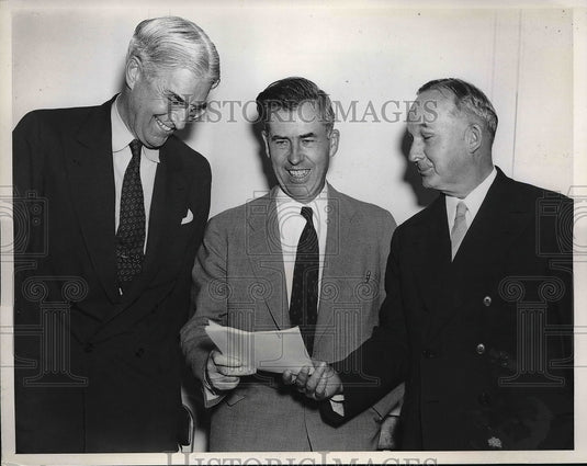 1939 Press Photo Secretary Henry Wallace & Marvin Jones In Washington D.C. - Historic Images