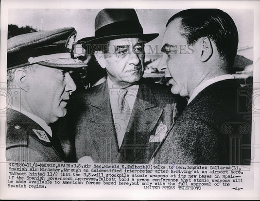 1953 US Air Sec. Harold Talbott, Spain's Gen Gallarza & interperter - Historic Images