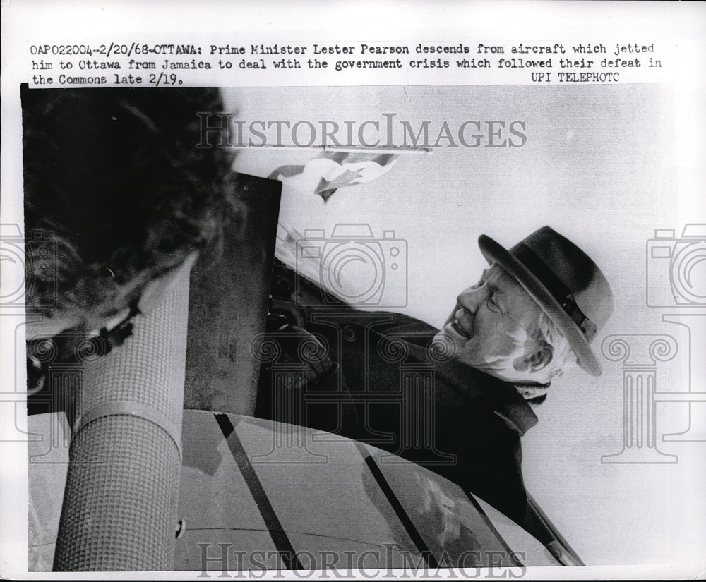 1968 Press Photo Canadian Prime Minister Lester Pearson - Historic Images