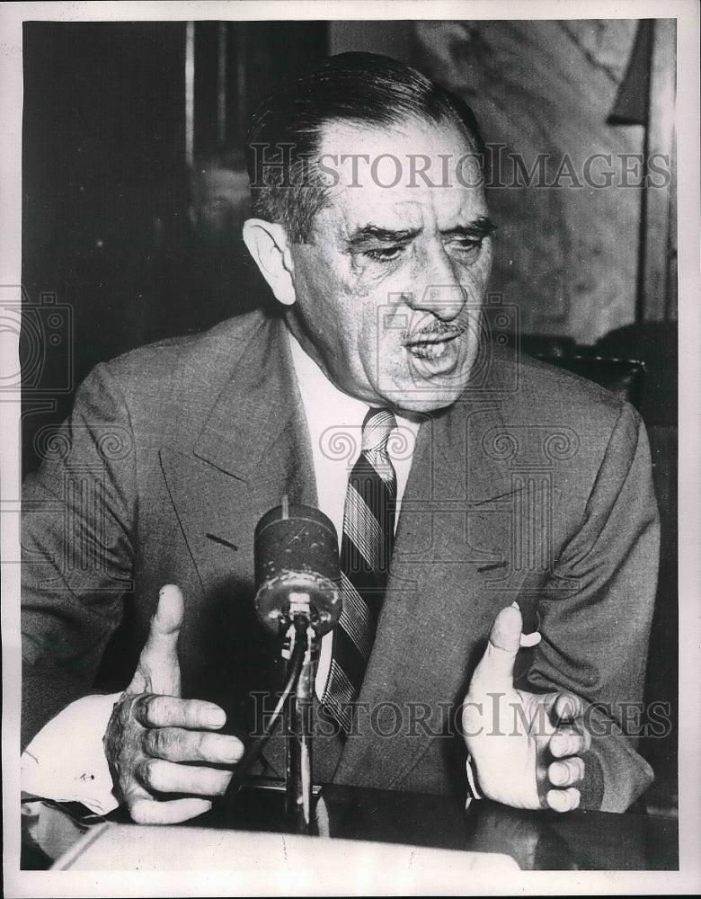 1953 Air Force Secretary Harold Talbott sitting before Senate - Historic Images