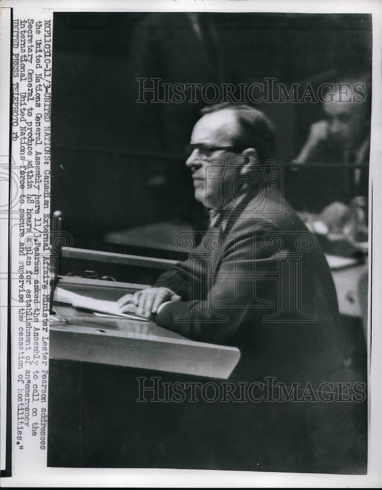 Press Photo Minister Lester Pearson addressing United Nations General Assembly - Historic Images