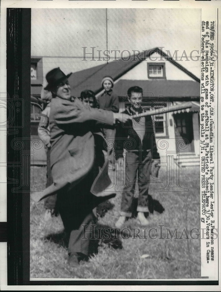 1931 Press Photo Canadian Liberal Leader Lester Pearson playing softball - Historic Images