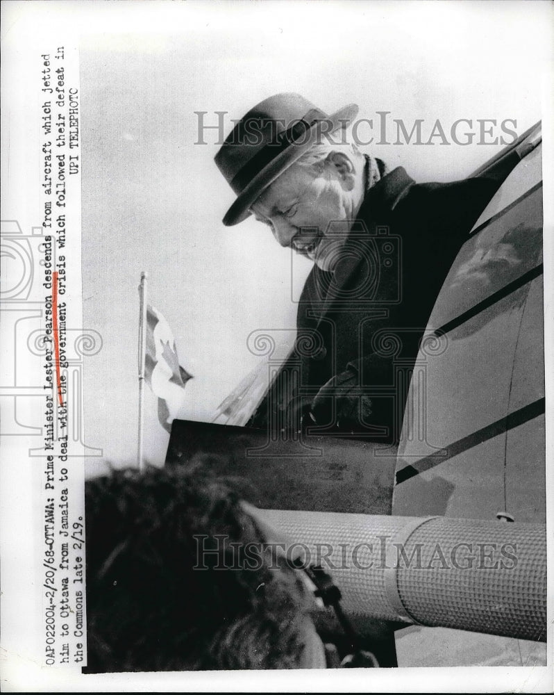 1968 Press Photo Prime Minister Of Canada Lester Pearson Arrives Ottawa Airport - Historic Images