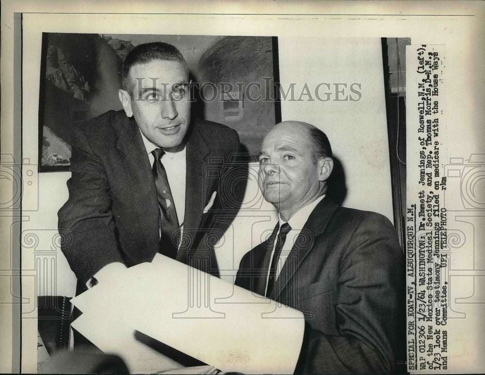 1964 Press Photo Dr Emmett Jennings With Rep Thomas Morris Discuss Testimony - Historic Images