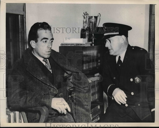 1939 Press Photo Gaylord Donald Joy, 33, Police Chief Maurice Moweric - Historic Images