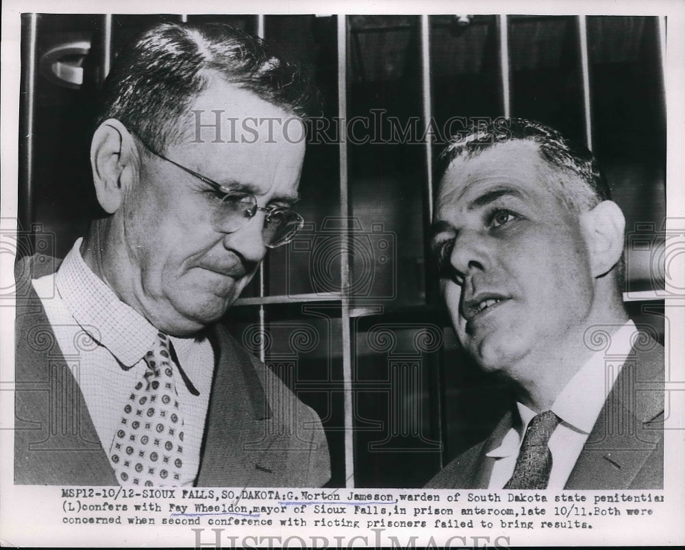 1954 Press Photo Warden Norton Jameson of South Dakota, Mayor Fay Wheeldon - Historic Images