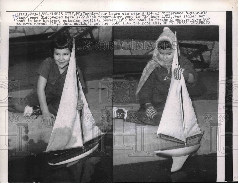 1955 Press Photo Jane Jesse Plays With Boat In Her Pool One Day - Historic Images