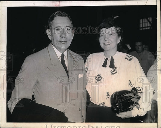 1945 Press Photo Sen. Claude D. Pepper and his wife - Historic Images