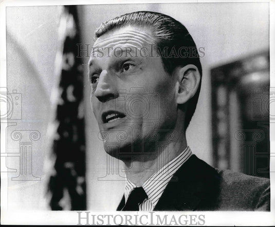 1970 Press Photo Curtis W. Tarr Selective Service Director - Historic Images