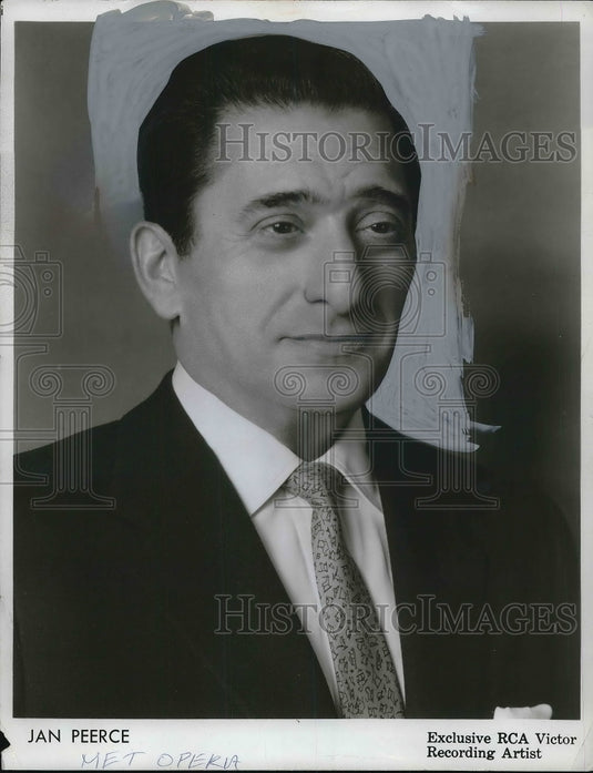 1952 Press Photo Recording Artist Musician Jan Peerce - Historic Images