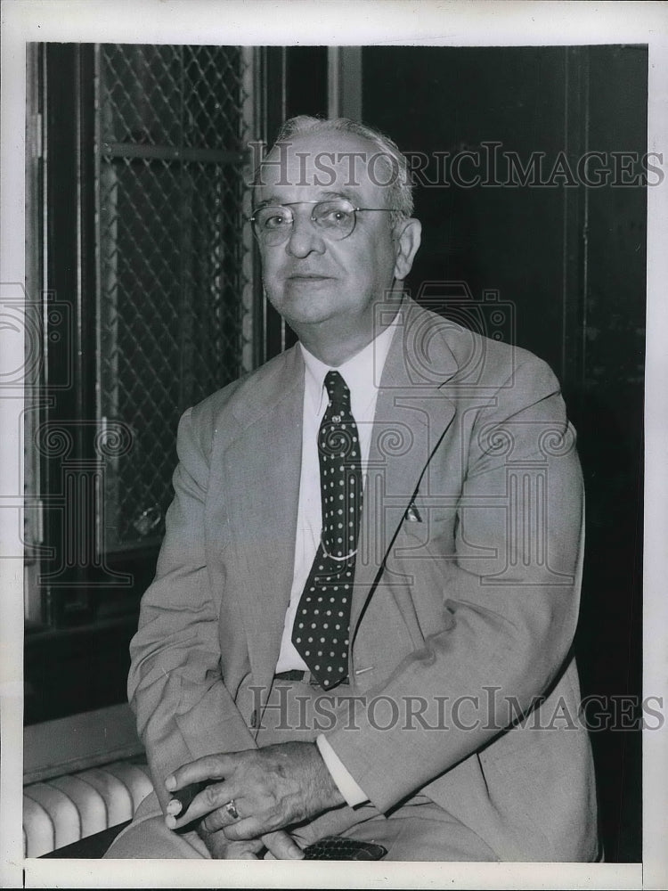 1947 Press Photo Gene Bruneau Arrested in lawyers office - Historic Images