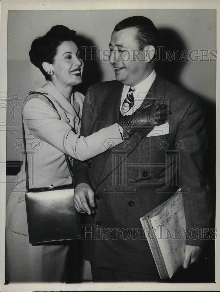 1948 Press Photo Mrs. Clair Borin and her Attorney - Historic Images